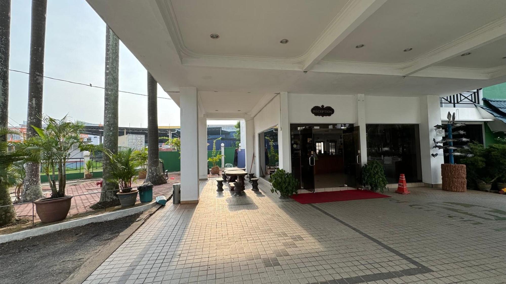 Oyo1236绿园酒店 淡马鲁 外观 照片